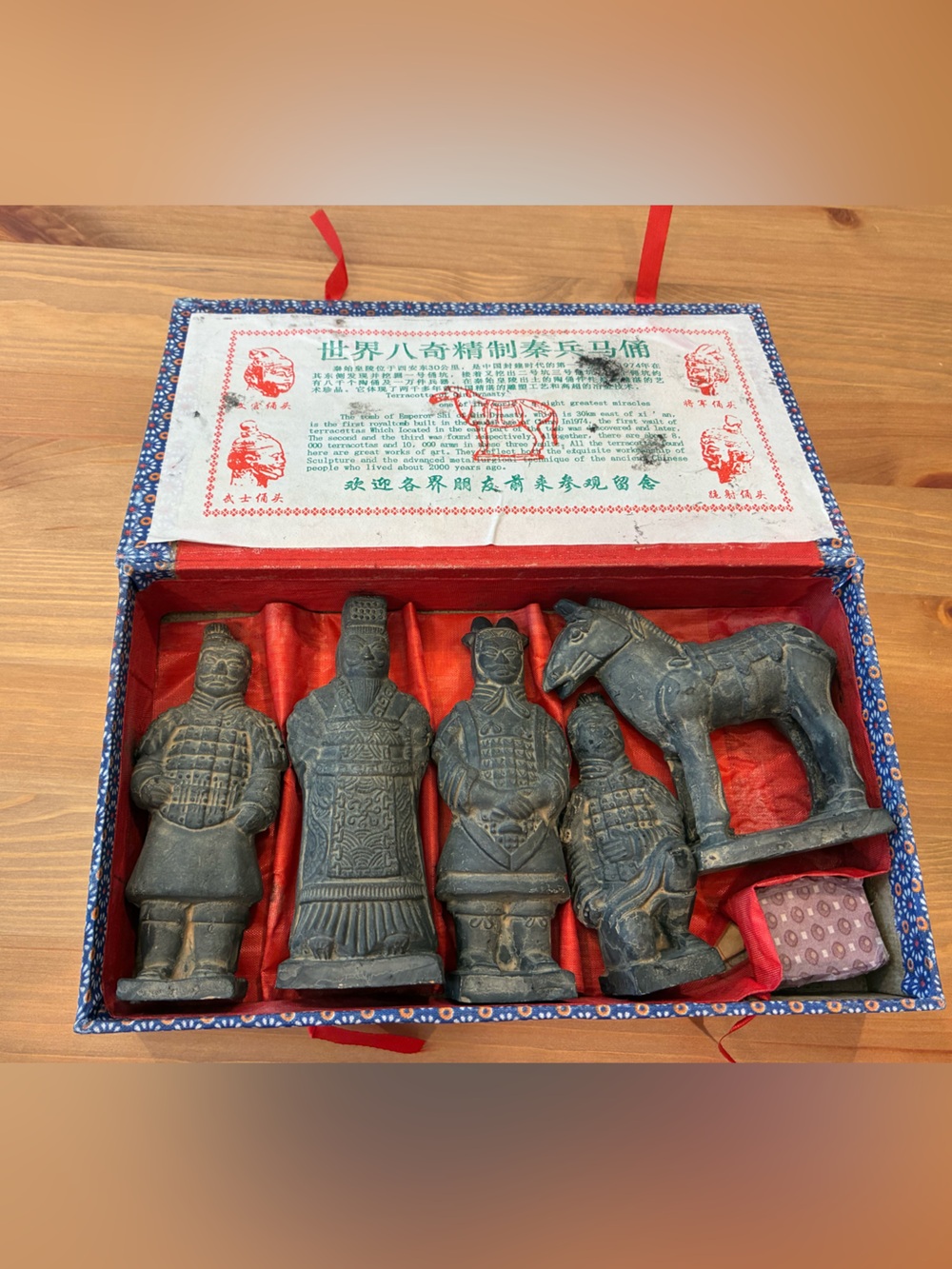 Terracotta of Qin Dynastry Emperor Shi warriors Souvenir Vintage